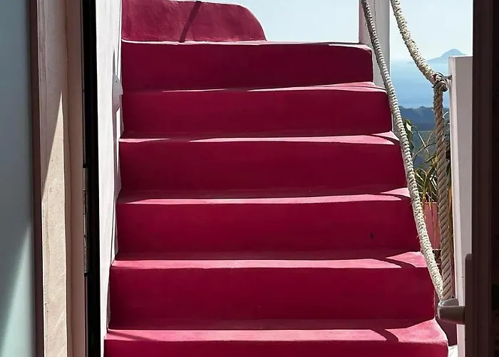 Maria Paradeiso * Imerovigli (Santorini)