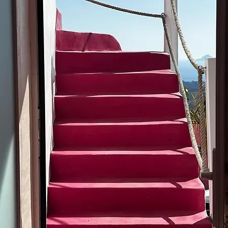 Maria Paradeiso * Imerovigli (Santorini)